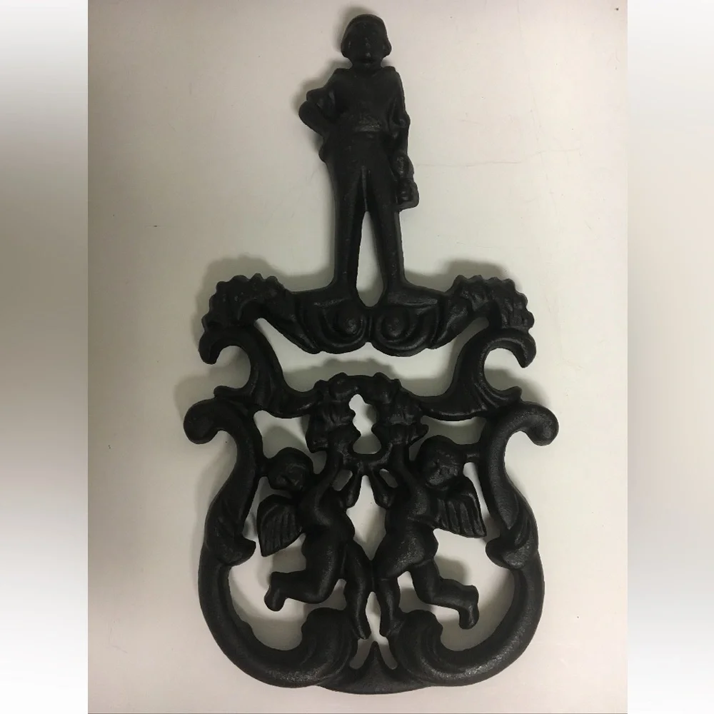 Wilton Cast Iron T-11 Cupid and Eagle & Laurel Wreath Design Trivets Set of Two